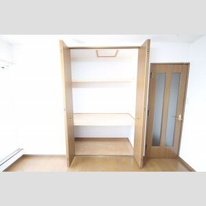 DUPLEX 国王100Bの収納