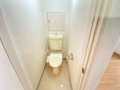 【トイレ】 | パークサイド柴原 | ※同タイプの写真となり、実際のお部屋とは異なる場合があります