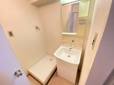 【洗面所】 | パークサイド柴原 | ※同タイプの写真となり、実際のお部屋とは異なる場合があります