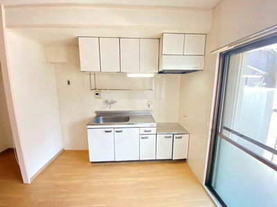 【キッチン】 | パークサイド柴原 | ※同タイプの写真となり、実際のお部屋とは異なる場合があります