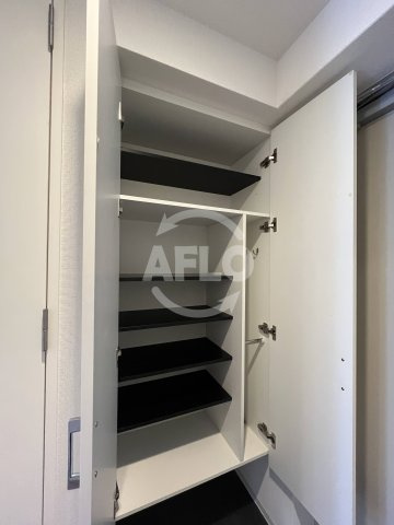 セレニテ新大阪プリエの収納|セレニテ新大阪プリエ　シューズボックス