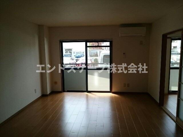 フラワープレイスの居間・リビング|高崎、前橋のお部屋探しはエンドスケープまで！お客様の理想お聞かせ下さい♪