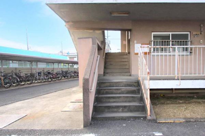 【エントランス】 | ビレッジハウス星ヶ丘2号棟 | エントランスです