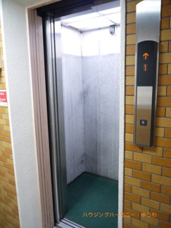 【その他共用部分】 | 勿論エレベーターが備え付けられています。