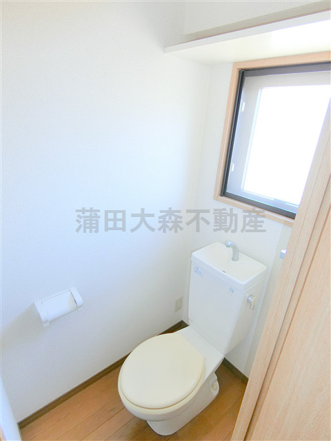 ヴェルステージ蒲田のトイレ|窓付きのトイレ　