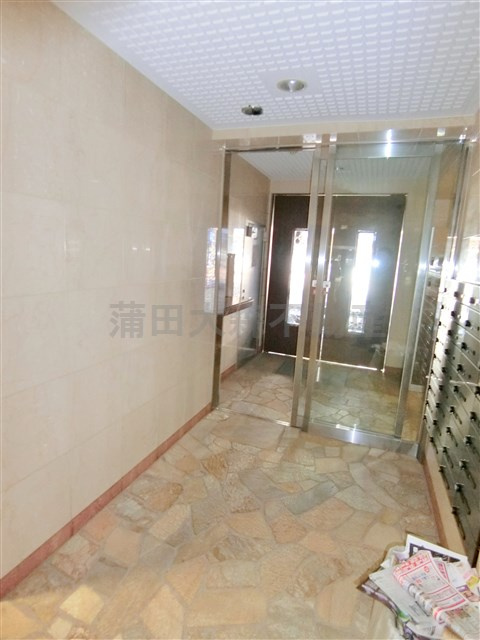 ヴェルステージ蒲田のエントランス