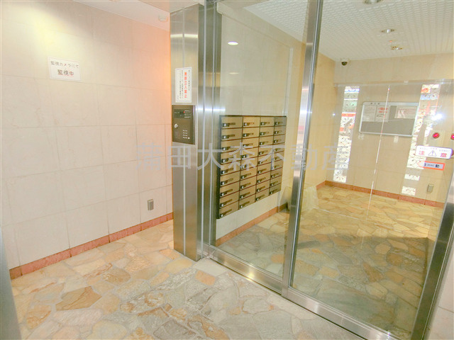 ヴェルステージ蒲田のエントランス|防犯カメラオートロック宅配BOXメールBOX管理人室