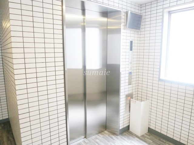AZEST浮間舟渡のその他共用部分|エレベーターもあります♪