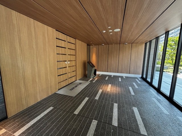 【エントランス】