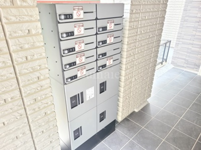 ライズィングのその他共用部分|集合郵便受けと宅配ボックスです☆