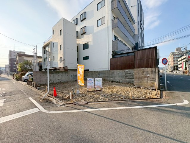 西京極東大丸町　新築参考Cプランの前面道路含む現地写真|『最寄り駅まで徒歩６分♪』
京都市内や大阪方面へのアクセスに嬉しい阪急沿線が最寄り駅！（R8.2撮影）
