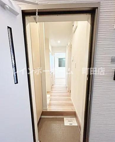 フルセイル高座渋谷２※初期費用分割あと払いサービス利用可能物件の玄関