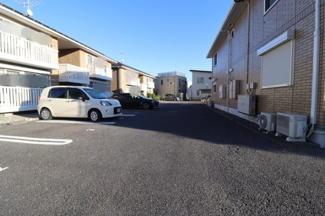 リビングタウン陽光台　Ａの駐車場