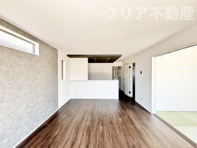 【居間・リビング】 | 高崎市下中居町2期1号棟　敷地広々59坪！