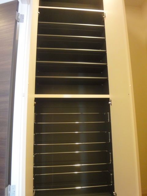 ハイバリー武蔵野の玄関|★大型シューズＢＯＸです♪