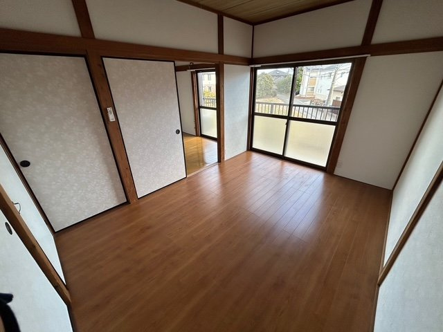 厚木市下荻野のアパートの洋室