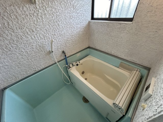 厚木市下荻野のアパートの浴室|参考写真