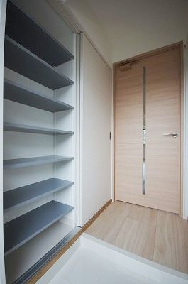 【玄関】 | ラフィーネ井尻