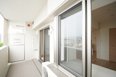 【バルコニー】 | ラフィーネ井尻