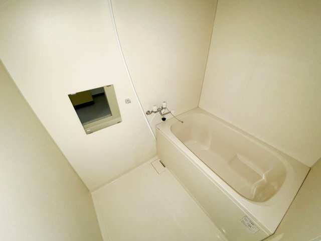 クレスト南浦和弐番館の浴室|別号室の参考写真です。