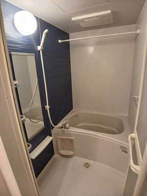 【浴室】 | グランドソレイユ | 落ち着いた空間のお風呂です