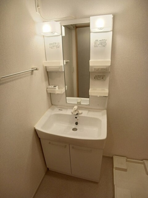 【洗面所】 | グランドソレイユ | ゆったりとスペースのある洗面所