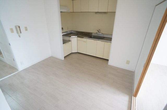 ソセイ末広の居間・リビング