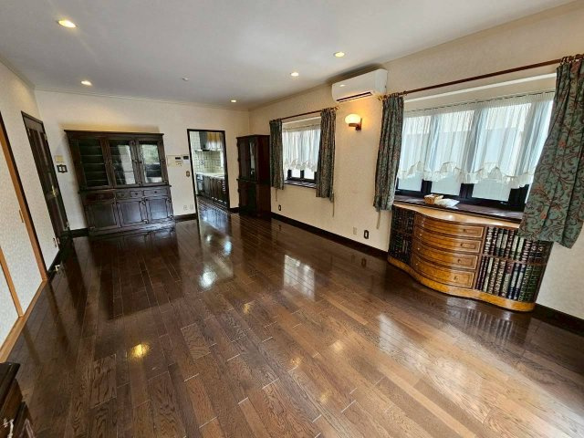 木津山町貸家のロビー