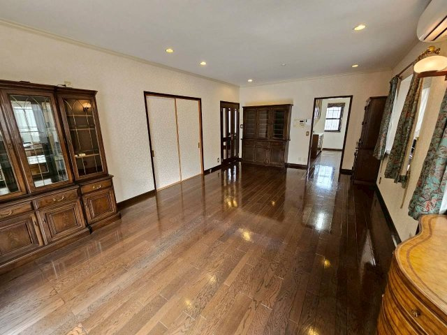 木津山町貸家のロビー