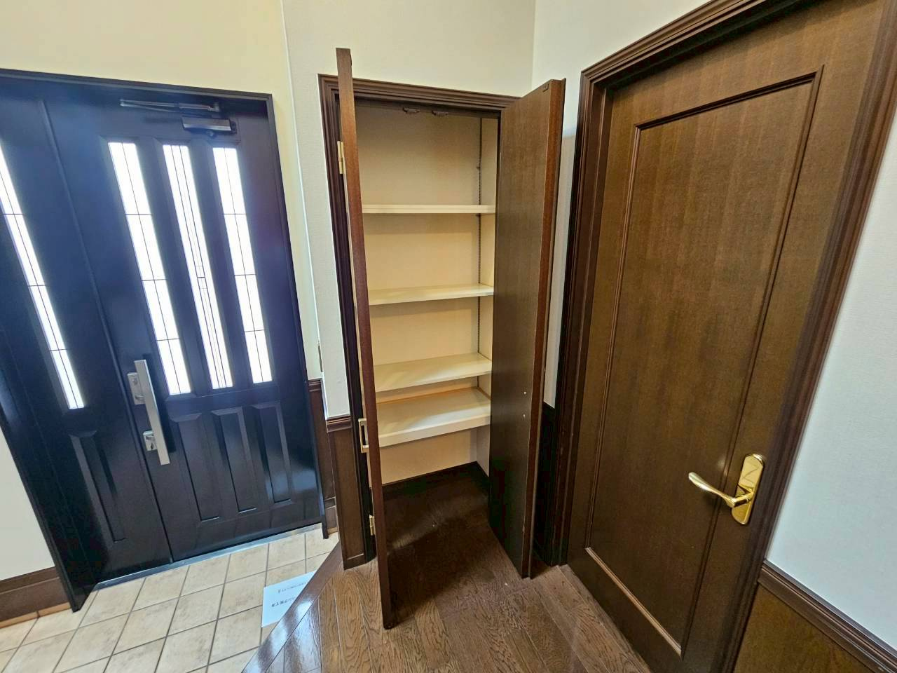 木津山町貸家の収納