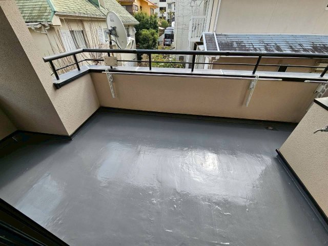 木津山町貸家のバルコニー