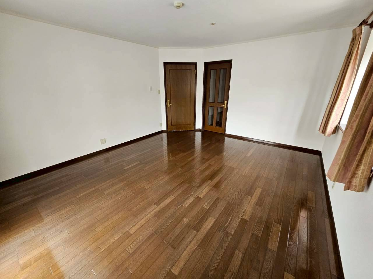 木津山町貸家の居間・リビング