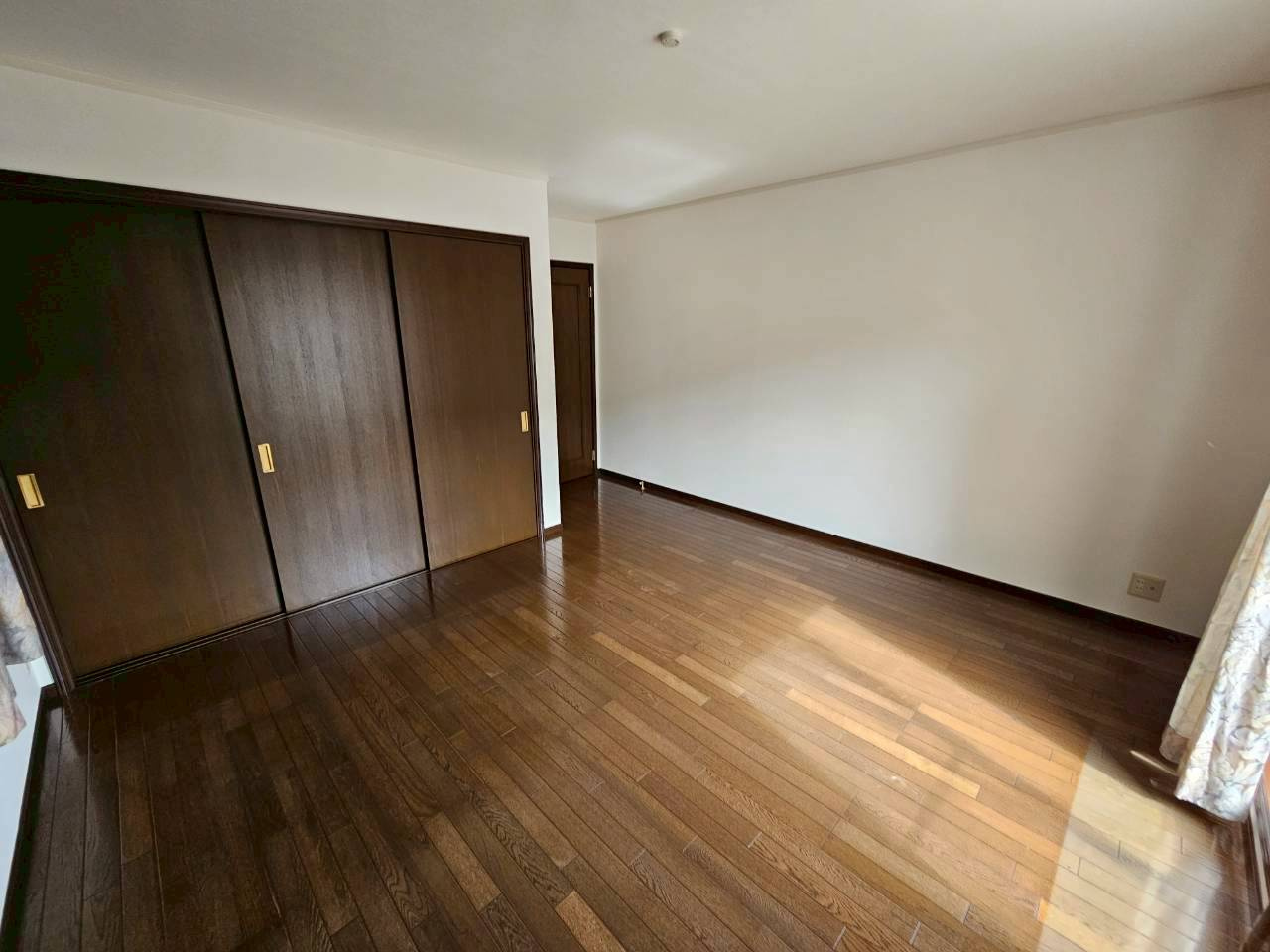 木津山町貸家の居間・リビング