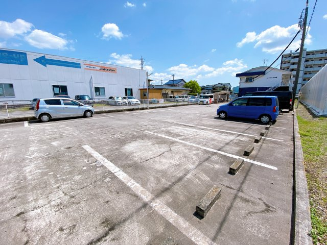 ベリエMの駐車場