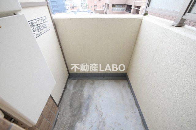 メゾン夕陽ヶ丘のバルコニー