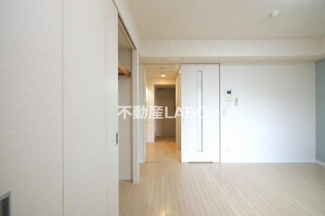 メゾン夕陽ヶ丘の寝室