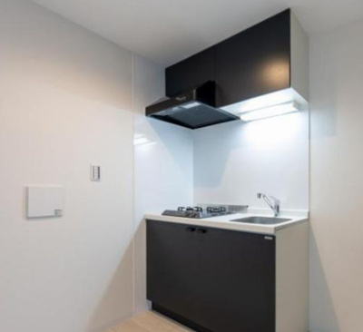 【キッチン】 | ZEN Machiya | コンパクトなキッチンで掃除もラクラク