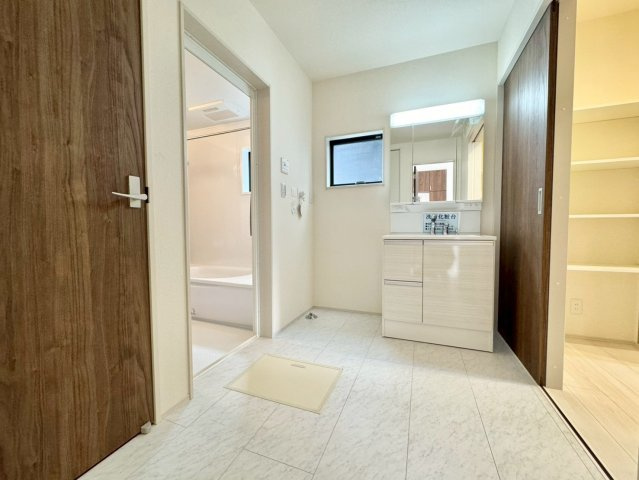 八王子市　下恩方町　新築戸建て　１６期