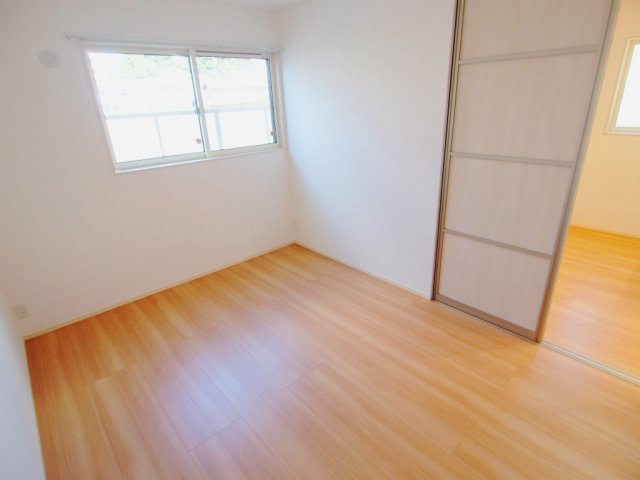 ｘｅｖｏＨＡＲＵ（ジーヴォハル）の洋室