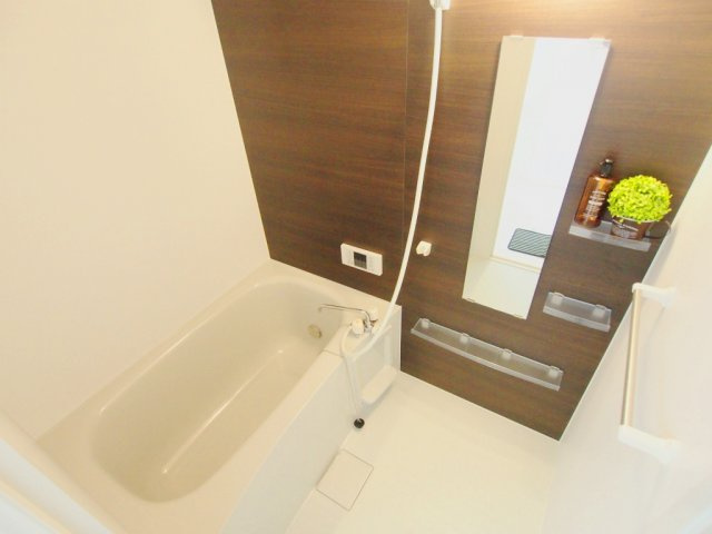 ｘｅｖｏＨＡＲＵ（ジーヴォハル）の浴室