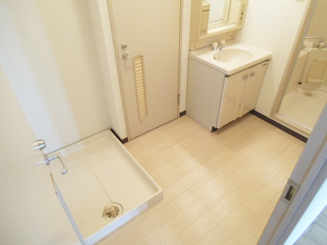 ライブ赤羽の洗面所|広い洗面所！