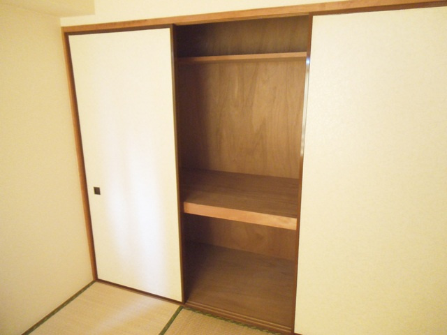 ライブ赤羽の収納|和室の押し入れです！