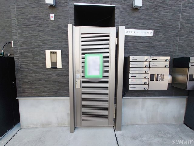 MIREA浮間舟渡のエントランス