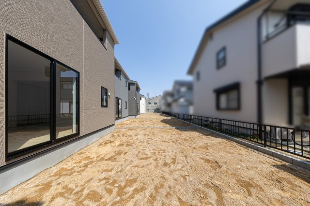 鈴鹿市桜島町7丁目《7号棟》の庭