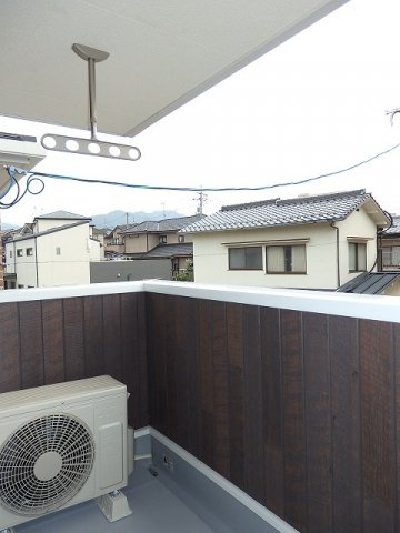 Ｍ’ｓ　Ｇｒａｃｅ　Ⅰのバルコニー|外からの目が気にならないバルコニーで洗濯物が干せます