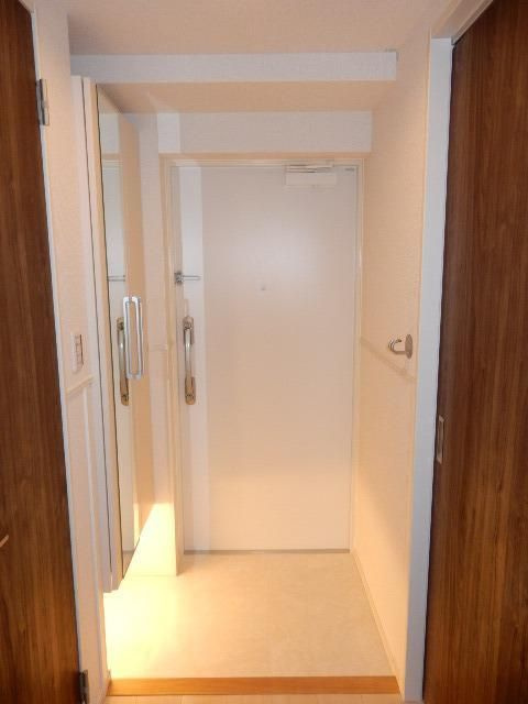 デュランタ錦糸町の玄関