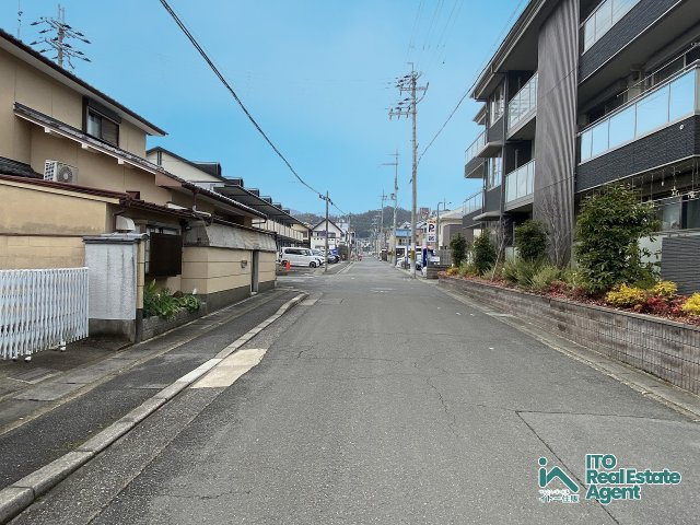 西賀茂南大栗町 土地の前面道路含む現地写真