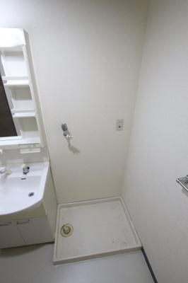 【設備】 | グレイスコート深井 | 室内洗濯機置場