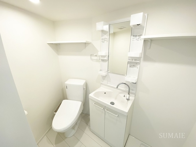 Y’ｓ Court Akabaneの洗面所|サニタリールームです。