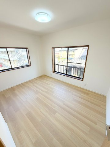 あきる野市二宮東2丁目　中古戸建の洋室